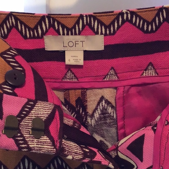 Anne Taylor LOFT Marisa style linen and Cotten EUC beaded shorts - Picture 4 of 6